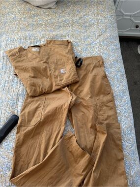Carhartt Men's Tan Work Scrub Top & Pants Set